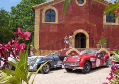 Provence Wine Tours - Vintage cars rallye at Château Saint-Martin
