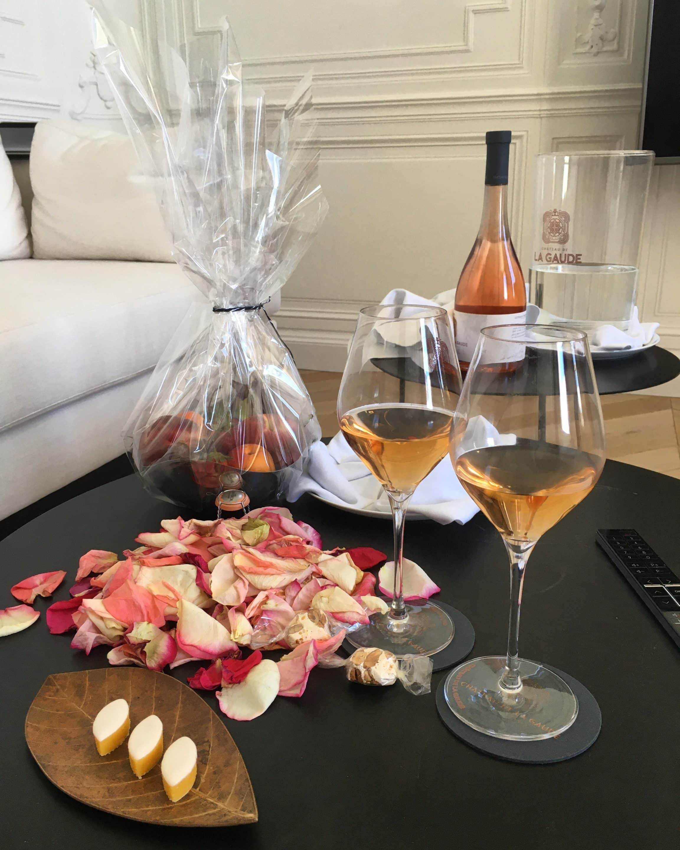 glass of rosé and calisson a Provencal treat